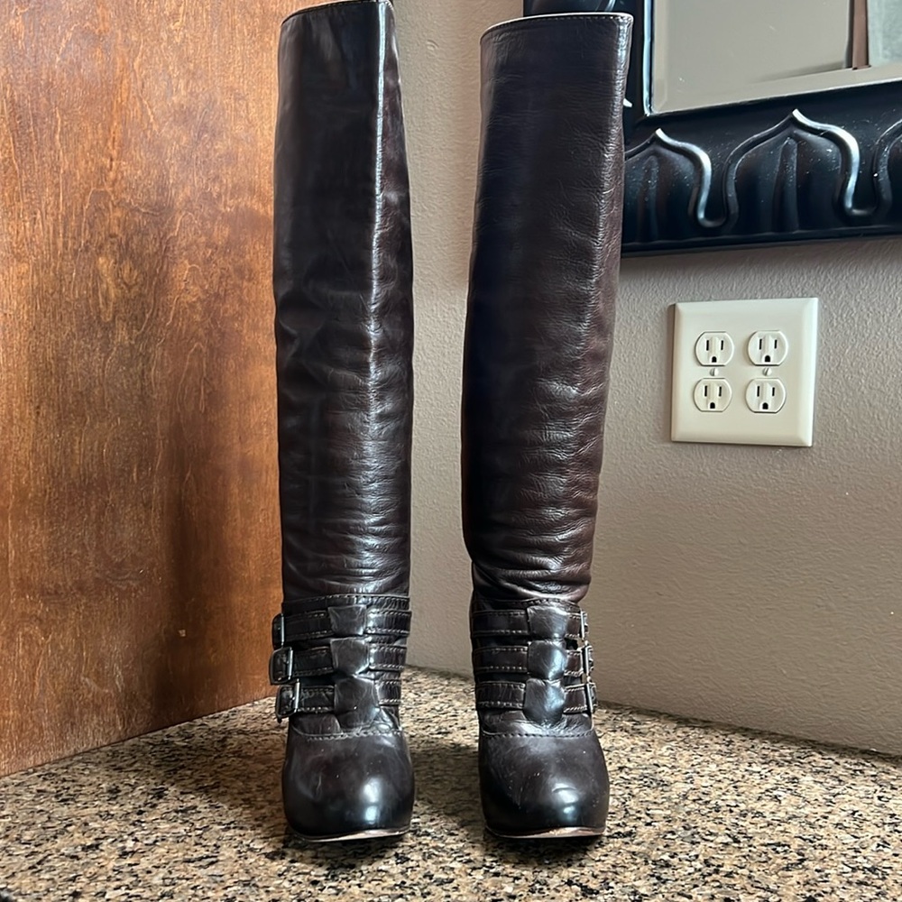 Chloe boots. Stylish.
